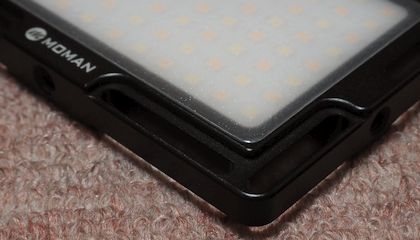 MOMAN 96LED Side
